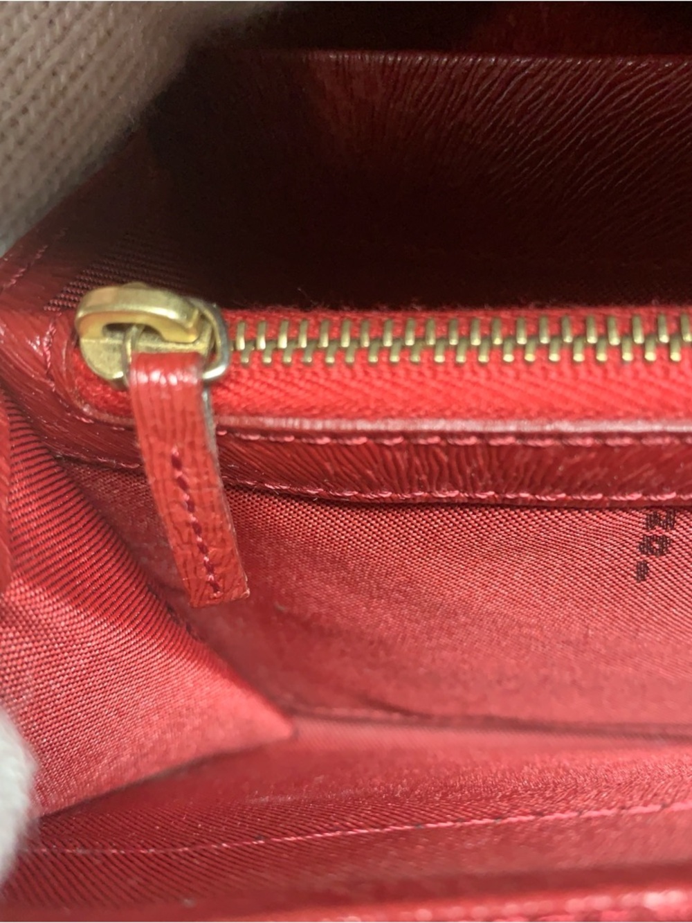 Fendi Red Wallet with Gold Logo - Picture 13 of 17